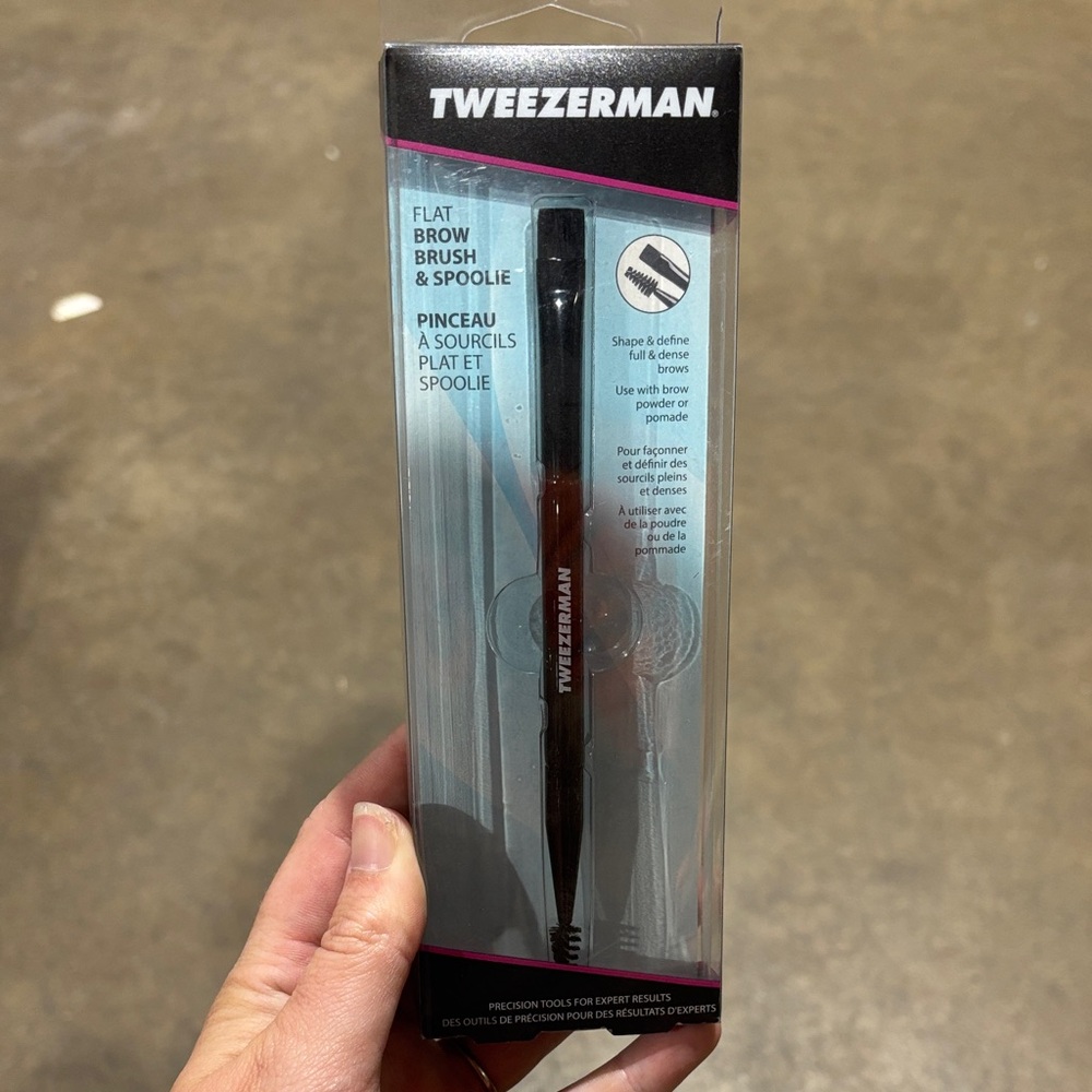 Tweezerman Flat Brow Brush & Spoolie - Black